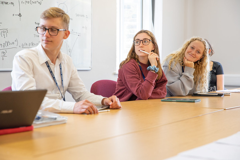 Student-discussion